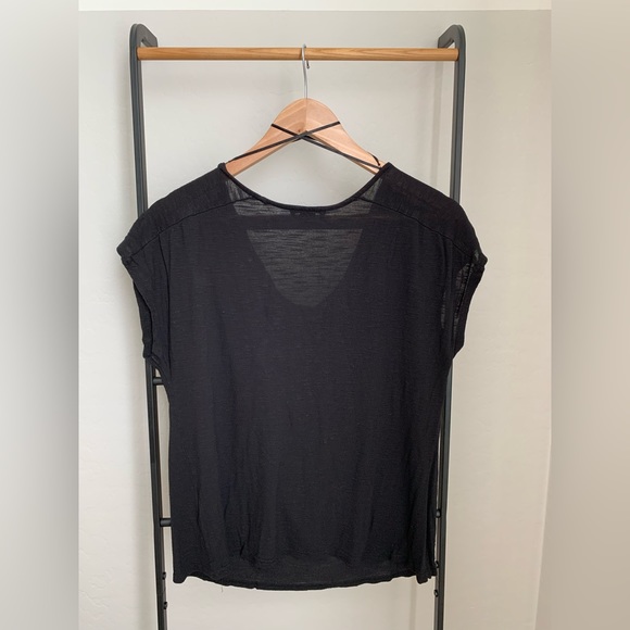 H&M Sleeveless Blouse - Picture 2 of 3